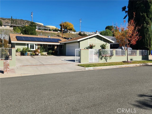 Detail Gallery Image 61 of 71 For 19755 Steinway St, Canyon Country,  CA 91351 - 3 Beds | 2 Baths