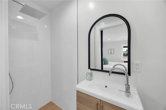 Image 30 of 53 For 8326 Fontainbleau Way