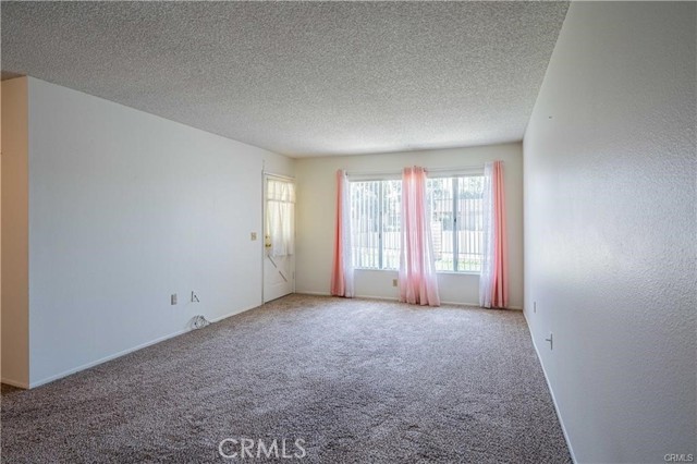 622 S Santa Fe Street, Hemet CA: https://media.crmls.org/medias/2b6e52a3-1948-458b-a822-8c494f38b84b.jpg
