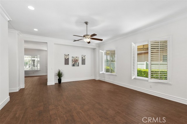 29530 Winding Brook Drive, Menifee CA: https://media.crmls.org/medias/2b6eae2e-3c1a-42ca-9313-9f71f7d7d31d.jpg