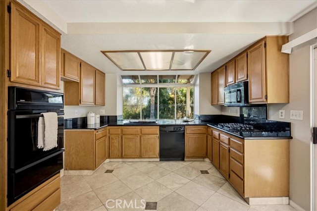 Detail Gallery Image 6 of 30 For 24599 Calle San Vicente, Murrieta,  CA 92562 - 4 Beds | 2/1 Baths