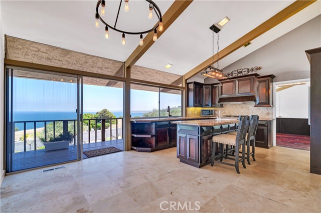 1500 Paseo Del Mar, Palos Verdes Estates CA: https://media.crmls.org/medias/2b6fb700-8cd1-473c-997c-8801b9c8bd28.jpg