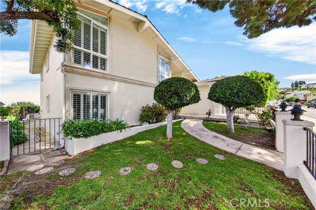 27402 Larchbluff, Rancho Palos Verdes, California 90275, 5 Bedrooms Bedrooms, ,3 BathroomsBathrooms,Residential,For Sale,Larchbluff,SB26077169