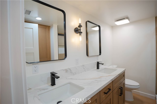 13755 Los Angeles Street, Baldwin Park CA: https://media.crmls.org/medias/2b70c1a0-dbf0-4260-8909-892a7cce7b75.jpg