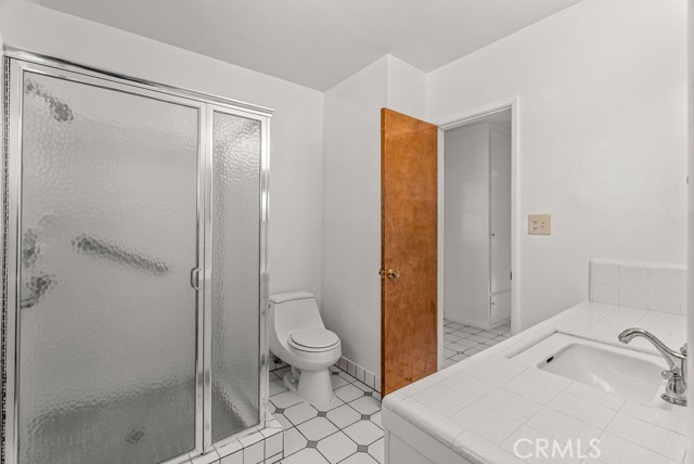 511 E Los Amigos Avenue, Montebello CA: https://media.crmls.org/medias/2b7139e0-fe45-4d0c-948d-9d461423df88.jpg