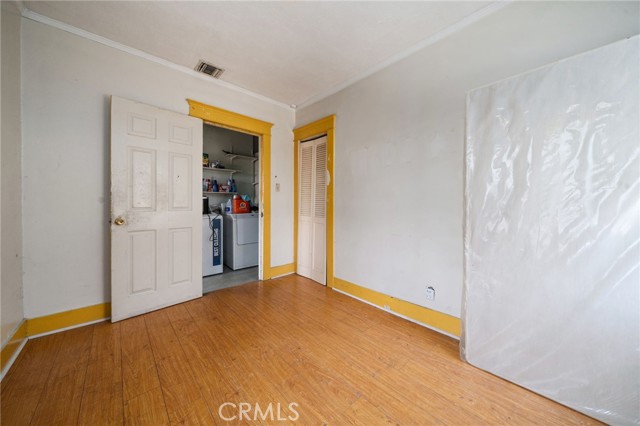 1412 S Victoria Avenue, Los Angeles CA: https://media.crmls.org/medias/2b714b35-f441-467a-b1f0-0c6cb486f129.jpg