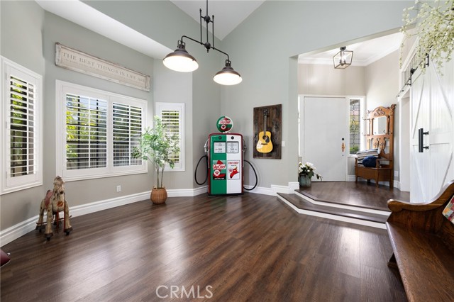 31502 Emperor Drive, Canyon Lake CA: https://media.crmls.org/medias/2b731329-d031-4392-adf0-3acedaad8c94.jpg
