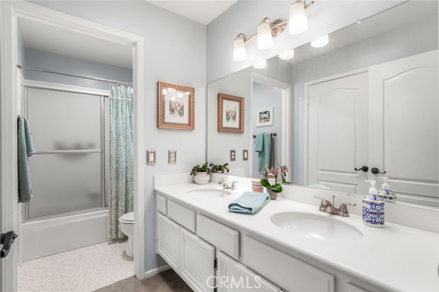 19066 Willow Brook, Lake Forest CA: https://media.crmls.org/medias/2b731652-db5b-4174-ab0b-d53098fc73b3.jpg