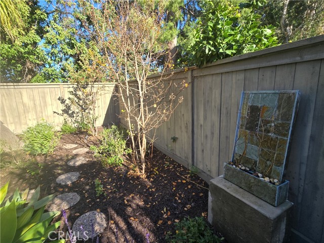 Detail Gallery Image 5 of 39 For 57 Pinewood, Irvine,  CA 92604 - 2 Beds | 2 Baths