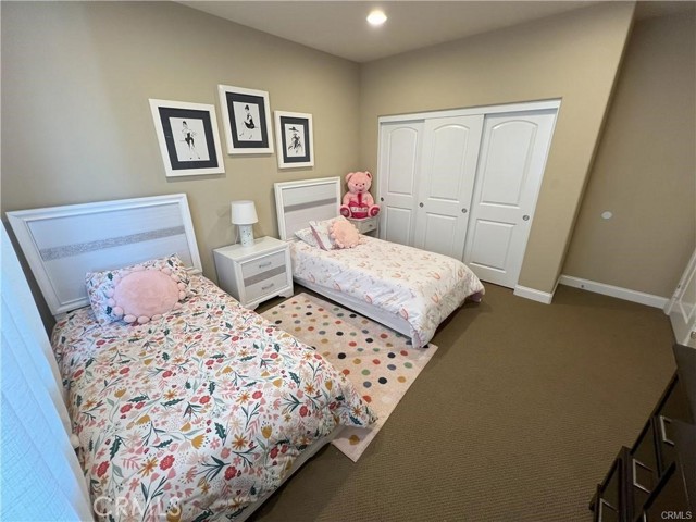 4866 Stoneglen Avenue, Fontana CA: https://media.crmls.org/medias/2b73b58f-a752-4201-bdff-5b5f5e71d674.jpg