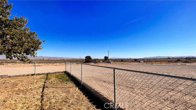 Detail Gallery Image 27 of 39 For 1408 Tamarack Ln, Needles,  CA 92363 - 2 Beds | 2 Baths