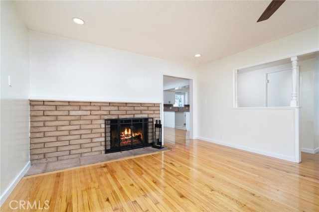 205 Hacienda N Avenue, Glendora CA: https://media.crmls.org/medias/2b747b11-c007-4aea-8279-bb4112f31c33.jpg