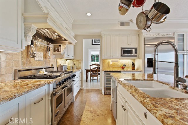 2b7498b3 F570 4c84 8a0a 67298f8c8068