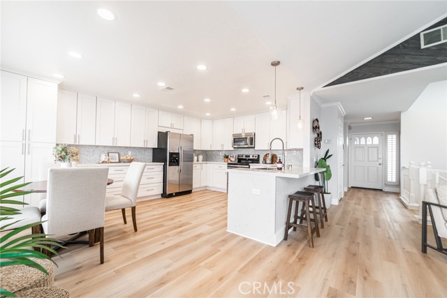 Open kitchen/living room