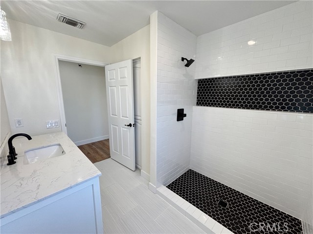 29731 Bonanza Place, Canyon Lake CA: https://media.crmls.org/medias/2b76398e-a9c6-4456-b2c2-87fdac2f4187.jpg