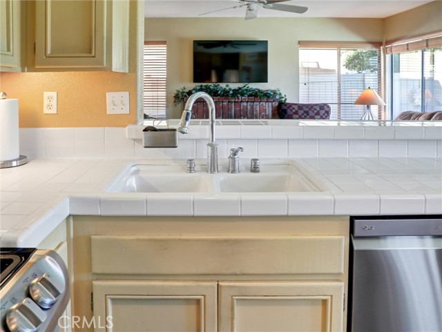 Detail Gallery Image 18 of 45 For 27370 Englewood St, Moreno Valley,  CA 92555 - 4 Beds | 3 Baths