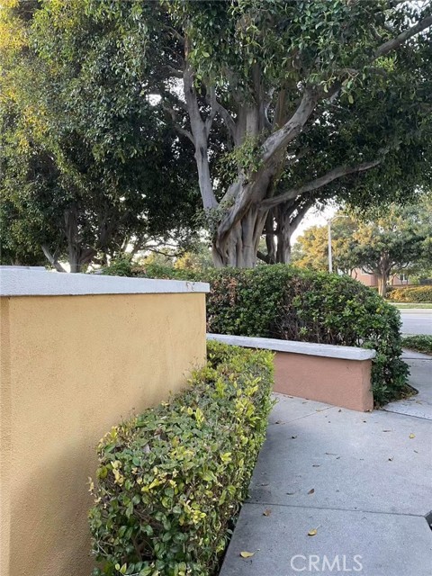 402 Marinella Aisle, Irvine CA: https://media.crmls.org/medias/2b7685b1-3db3-43c2-8e6e-102eb3db7ce4.jpg
