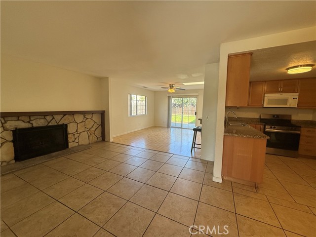 Detail Gallery Image 11 of 45 For 1256 Armstrong, Escondido,  CA 92027 - 3 Beds | 2 Baths