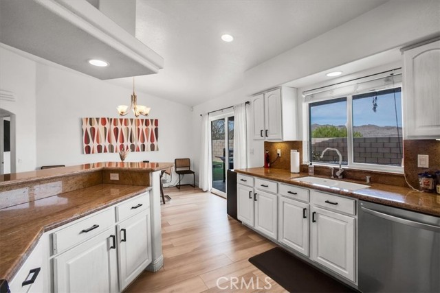 Detail Gallery Image 18 of 68 For 56780 Taos Cir, Yucca Valley,  CA 92284 - 3 Beds | 2 Baths