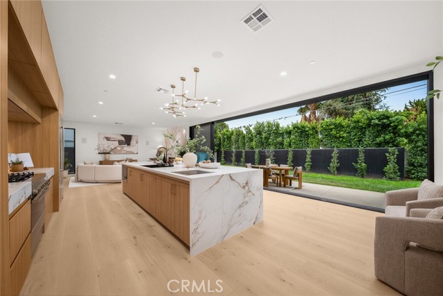 320 Coyle Avenue photo 10