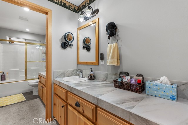Detail Gallery Image 31 of 52 For 261 Crater Lake, Big Bear Lake,  CA 92315 - 3 Beds | 2 Baths