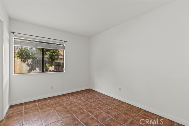 19613 Hiawatha Street, Chatsworth CA: https://media.crmls.org/medias/2b78a4bb-c45b-474b-9b7f-bac4e97513c4.jpg