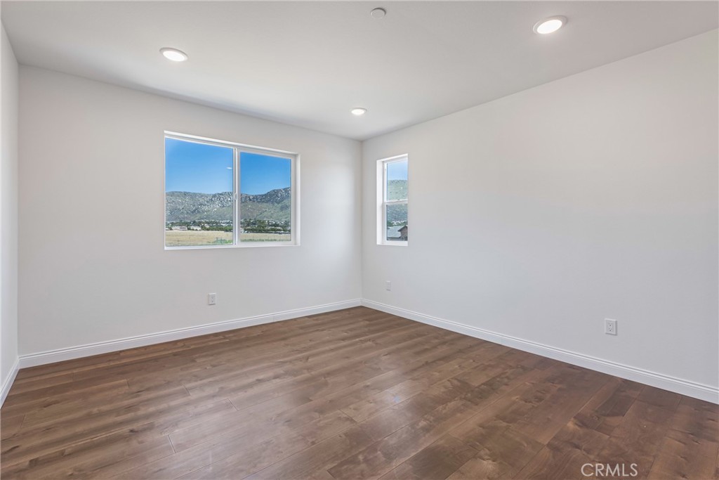 MLS #IV25219016 image #32