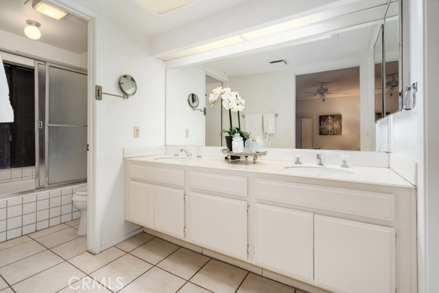 Image 13 for 44602   Monaco CIR