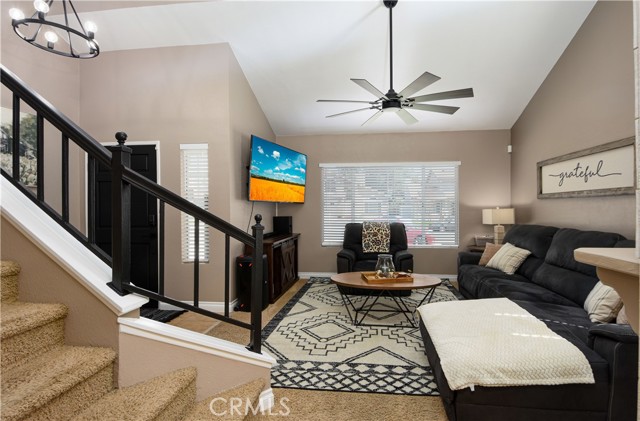 Detail Gallery Image 4 of 36 For 13373 Crystal Springs, Corona,  CA 92883 - 3 Beds | 2 Baths