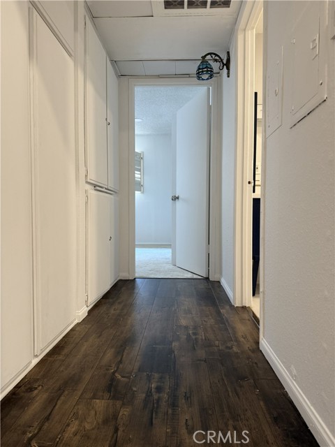 5500 Lindley, 222 photo 16