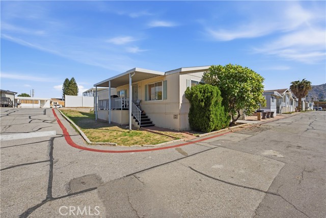 Front Image Thumbnail for CRDW26228692
