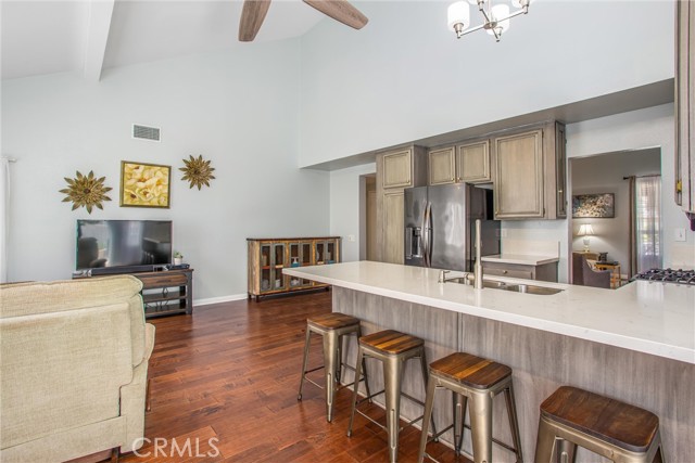 518 S Seminole Circle, Banning CA: https://media.crmls.org/medias/2b7a32ec-f4a4-4e96-821f-79accea1ffa9.jpg