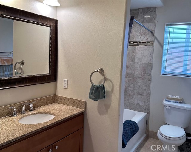 Detail Gallery Image 16 of 27 For 16312 Molino, Victorville,  CA 92395 - 3 Beds | 2 Baths