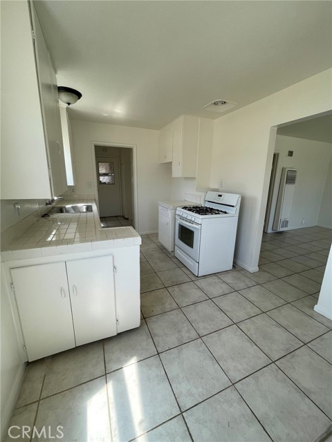 24446 Myers Avenue, Moreno Valley CA: https://media.crmls.org/medias/2b7aa2b4-9130-47ed-a137-7e3d7927e234.jpg