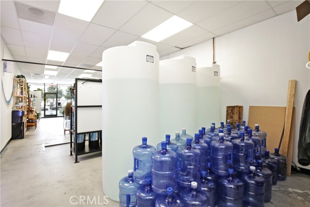 9984 lakewood Boulevard, Downey CA: https://media.crmls.org/medias/2b7ae632-5594-46d0-ae6f-c8cd1a170a1d.jpg