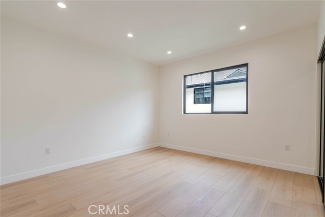 Detail Gallery Image 18 of 21 For 6215 Sylvia Ave, Tarzana,  CA 91335 - 3 Beds | 2 Baths