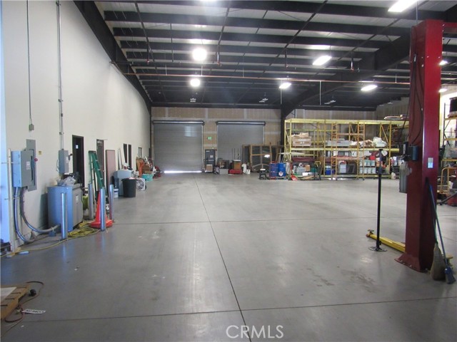 12855 Production Place, Victorville, California 92395, ,Commercial Lease,For Rent,12855 Production Place,CRHD24140262