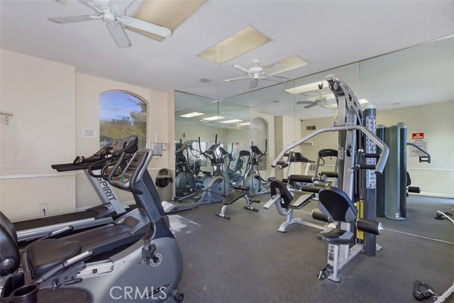 2400 San Gabriel Way, Corona CA: https://media.crmls.org/medias/2b7bbee9-5339-4142-adc1-8f4c451fbcbf.jpg