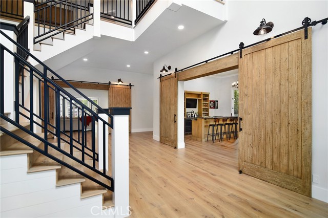 28845 Countryside Drive, Agoura Hills CA: https://media.crmls.org/medias/2b7be7cc-281f-4a6d-9bc5-7c01f0a606c4.jpg