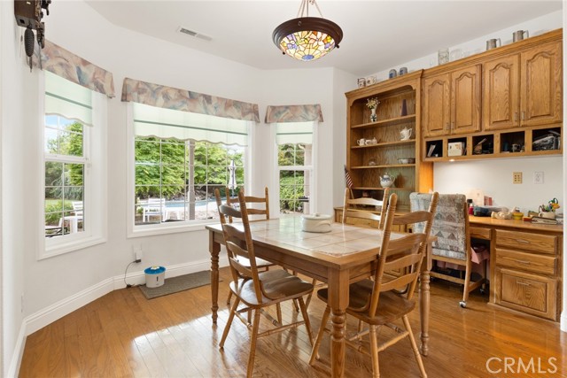 Image 12 of 51 For 13976 Lindbergh