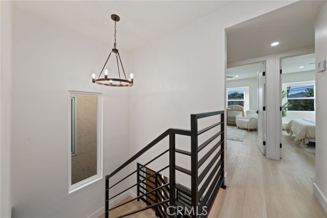 Detail Gallery Image 11 of 29 For 332 Flint Ave, Long Beach,  CA 90814 - 3 Beds | 3 Baths