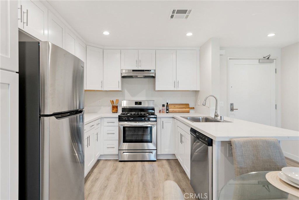 419 N Chandler Avenue #421