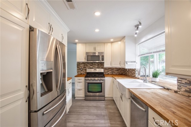 Detail Gallery Image 10 of 42 For 45303 Esmerado Ct, Temecula,  CA 92592 - 3 Beds | 2/1 Baths