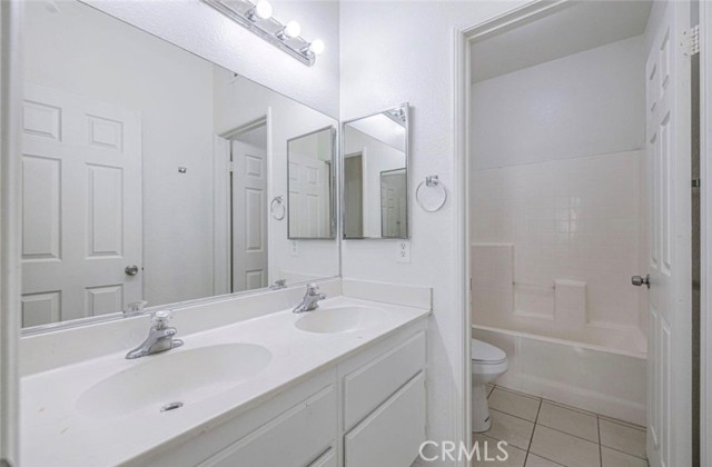 Detail Gallery Image 12 of 18 For 43839 58th, Lancaster,  CA 93536 - 4 Beds | 3 Baths