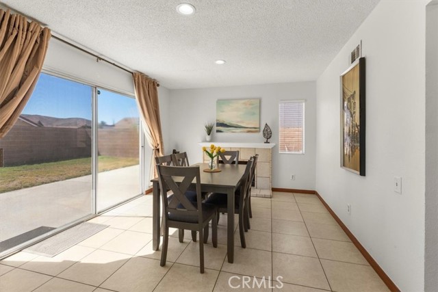 Detail Gallery Image 13 of 36 For 5049 N Varsity Ave, San Bernardino,  CA 92407 - 5 Beds | 2/1 Baths