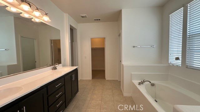 Detail Gallery Image 10 of 13 For 2955 S via Belamaria, Ontario,  CA 91762 - 5 Beds | 3 Baths