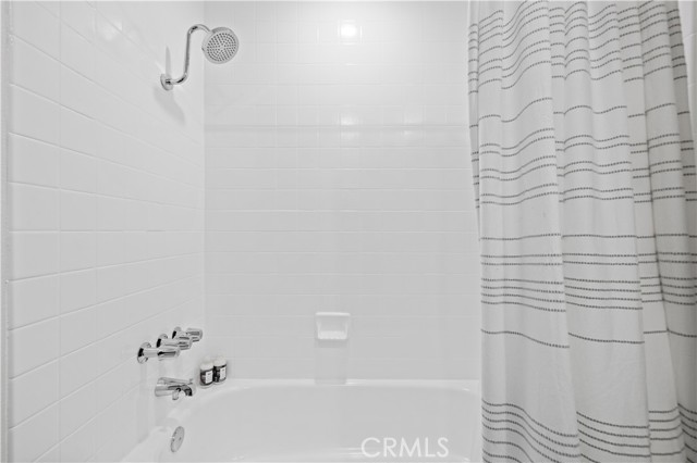 Detail Gallery Image 32 of 46 For 10061 Melinda Way #2,  Northridge,  CA 91325 - 2 Beds | 2/1 Baths