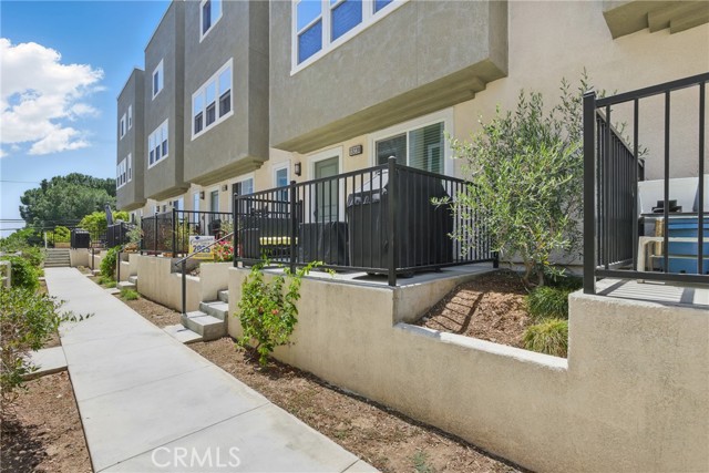 13238 Klein Court, Sylmar CA: https://media.crmls.org/medias/2b80293d-4423-4b1c-a2fa-2ab182f0a6b4.jpg