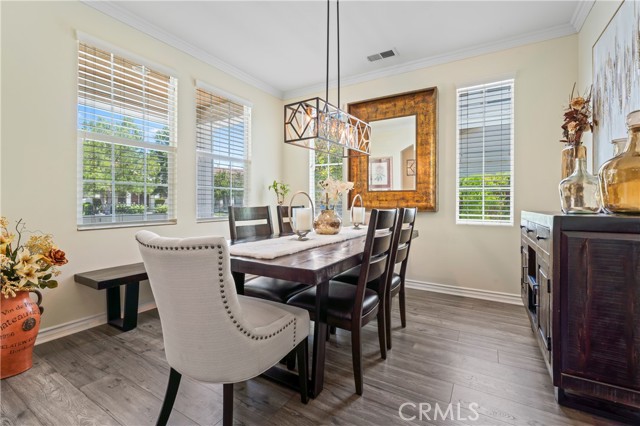 28549 Oakhurst, Temecula CA: https://media.crmls.org/medias/2b809ea9-6f38-4d78-a7c7-7336c19de22d.jpg