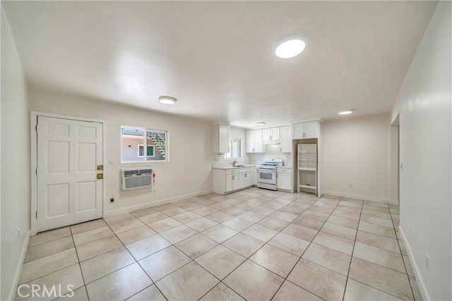 Detail Gallery Image 11 of 16 For 6735 Elmer Ave #8,  North Hollywood,  CA 91606 - 1 Beds | 1 Baths
